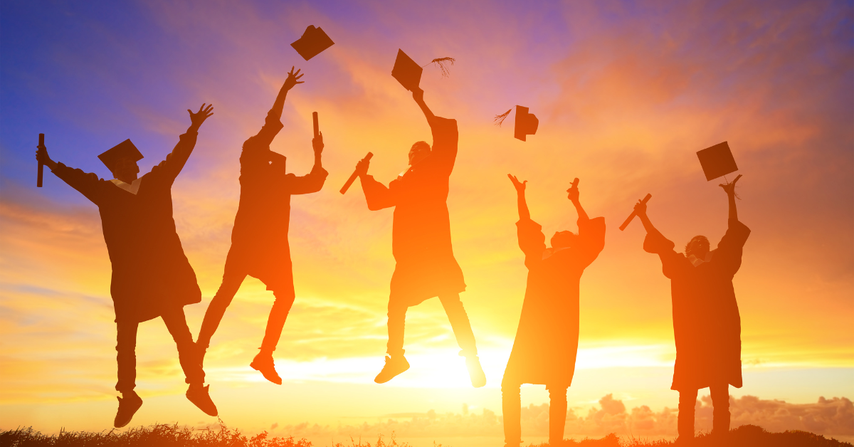 Graduating From College? 3 Things You Need to Know About Mortgages and Student Loans